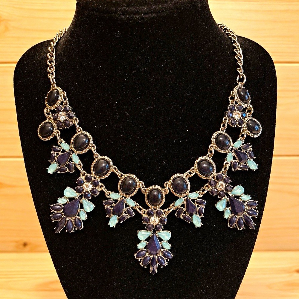 Silver Tone Blue Crystal Rhinestone Statement Bib Necklace Adjustable Lobster[B2